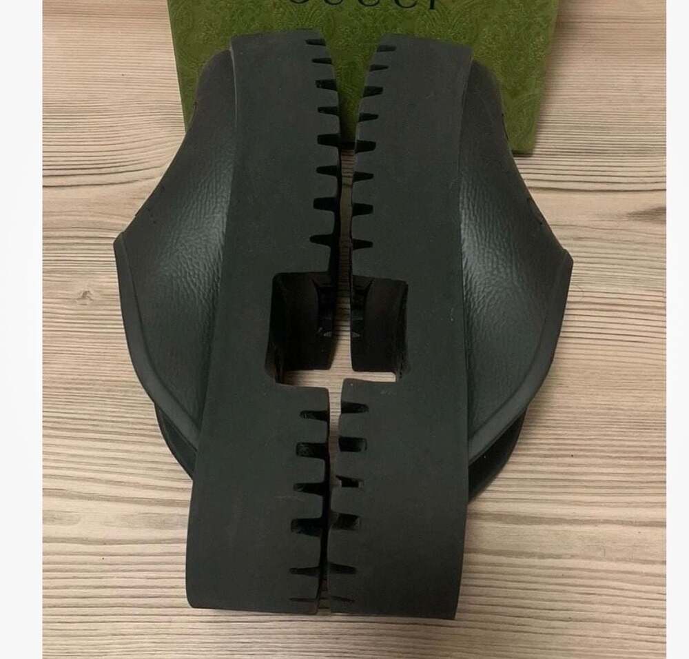 Authentic Gucci Black Rubber Platform Perforated G Sandals Clogs Sz 10 or 40eu - Picture 4 of 5